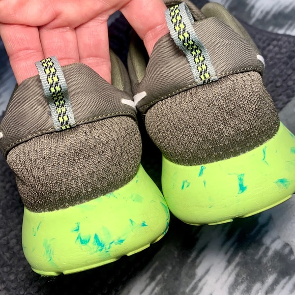 Nike Roshe size womens 9 ,mens 8 - Picture 3 of 13